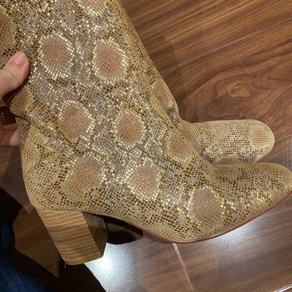 LLANI / modern boot block heel ankle bootie in sueded snake 38 - Picture 8 of 9